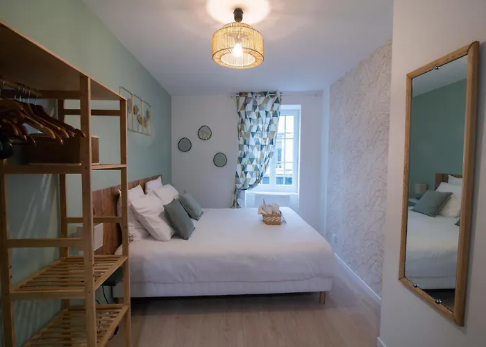 Spacieux Et Douillet T2 Au Centre *